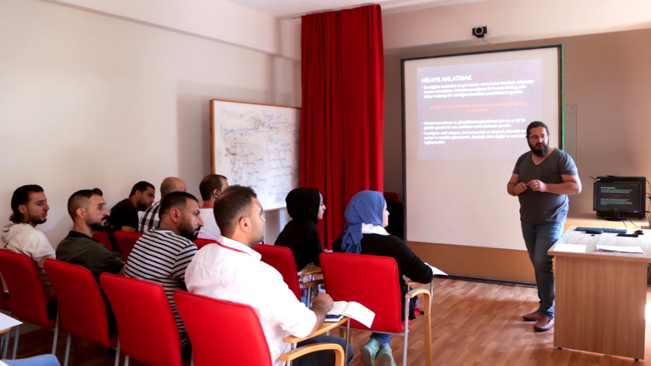Selçuk Üniversitesi İletişim Fakültesi akademisyenleri Azez’deydi
